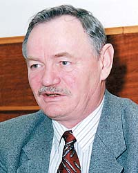 Академик Валентин Иванович Сергиенко